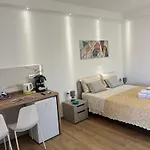 Casa Enzo 招待所 3*