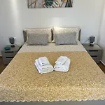 招待所 Casa Enzo 斯培西亚